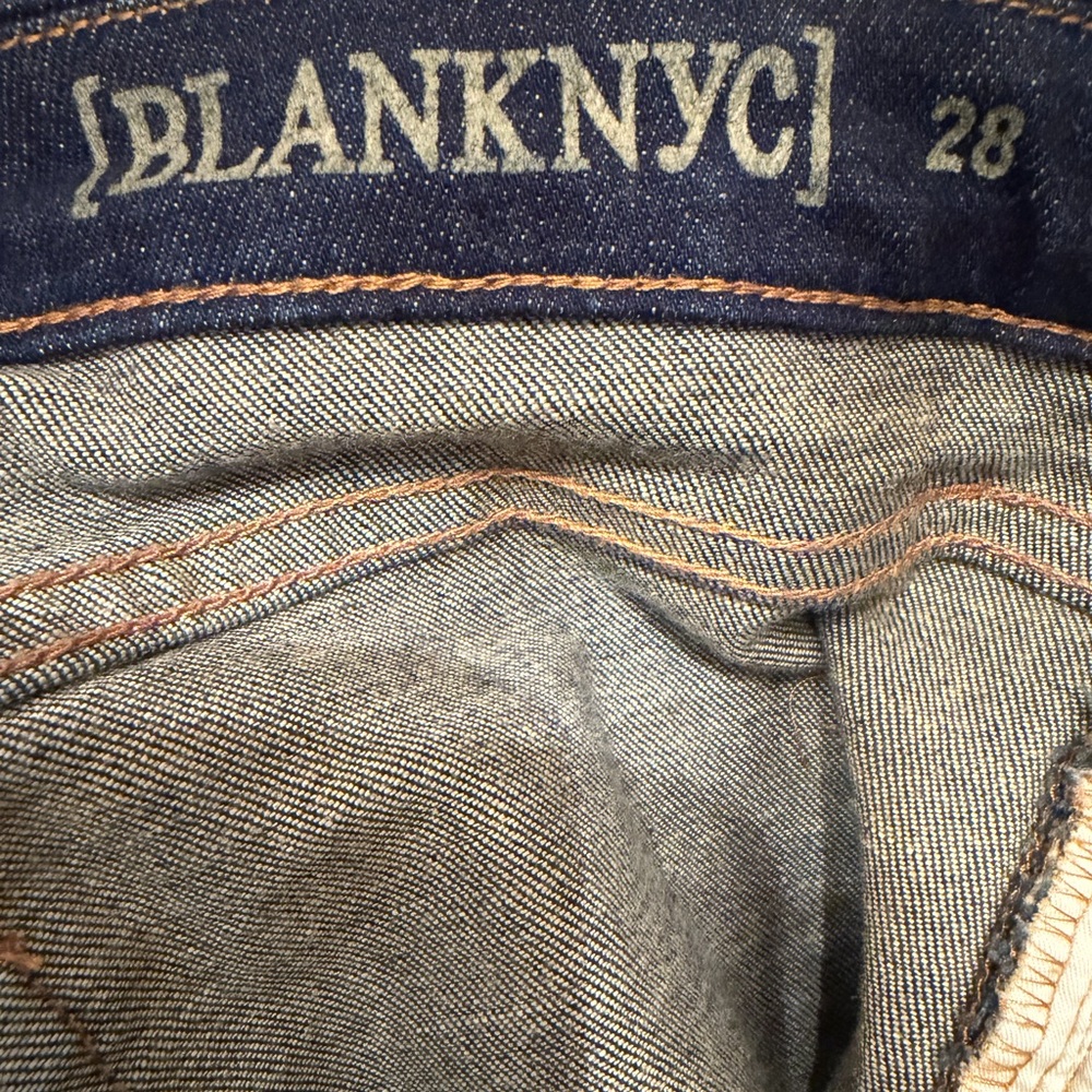 [BLANKNYC] High-Rise Distressed Flare Jeans - Dark Wash - Size 28 - Picture 6 of 7